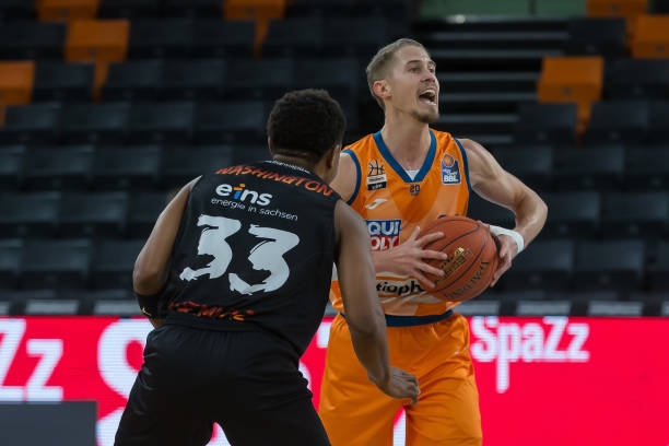 的标签已深 的标签已深