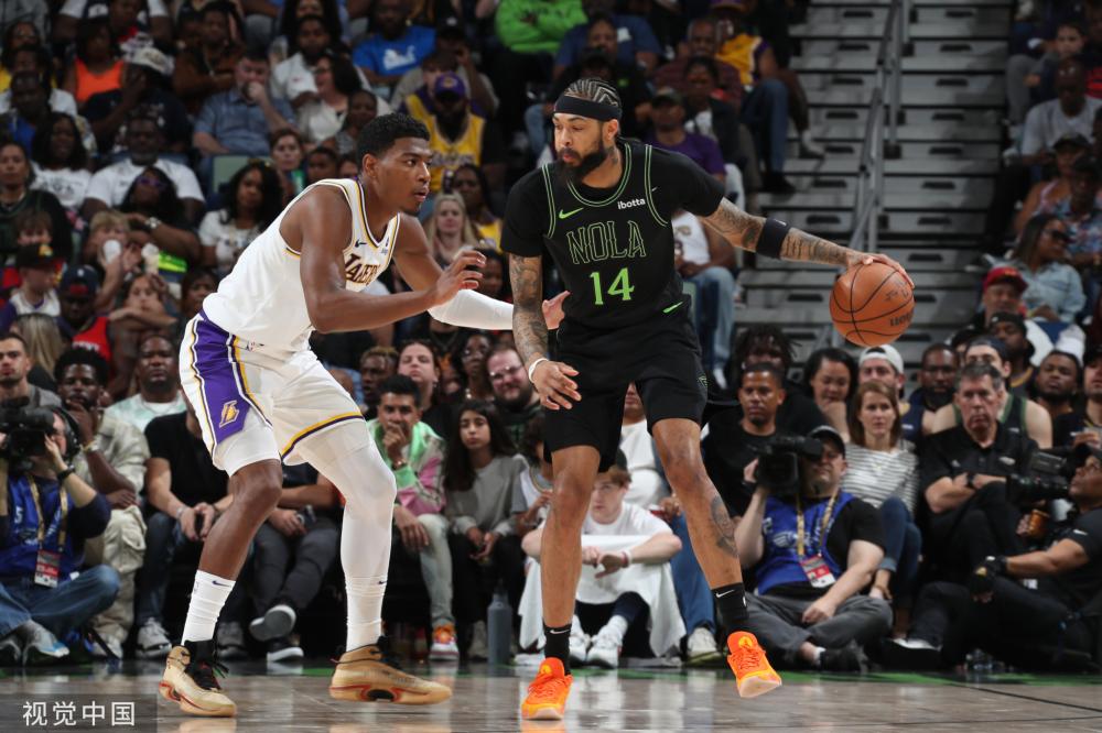 身体对抗以 身体对抗以