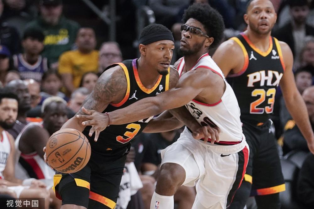 索莱在场上 索莱在场上