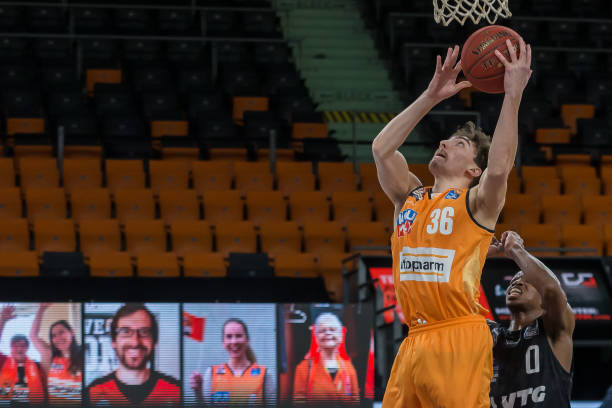 巴萨vs奥 巴萨vs奥