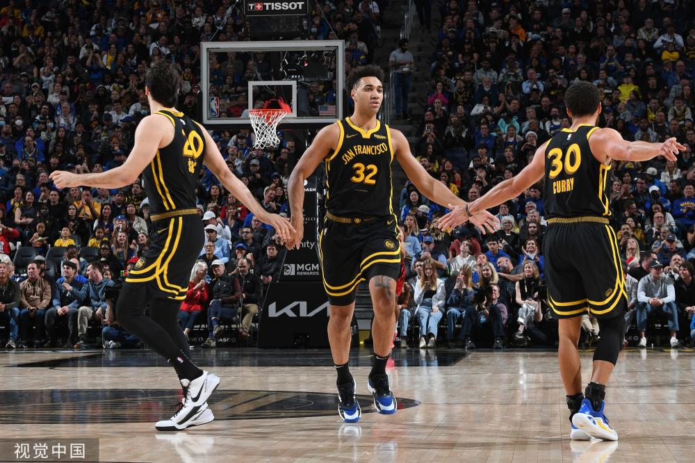 失误偏多 失误偏多